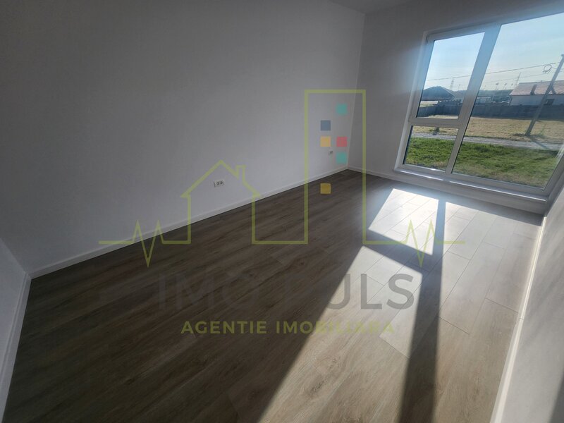 Mosnita Noua, apartament in vila, gradina proprie 150 mp, terasa. 20.66.